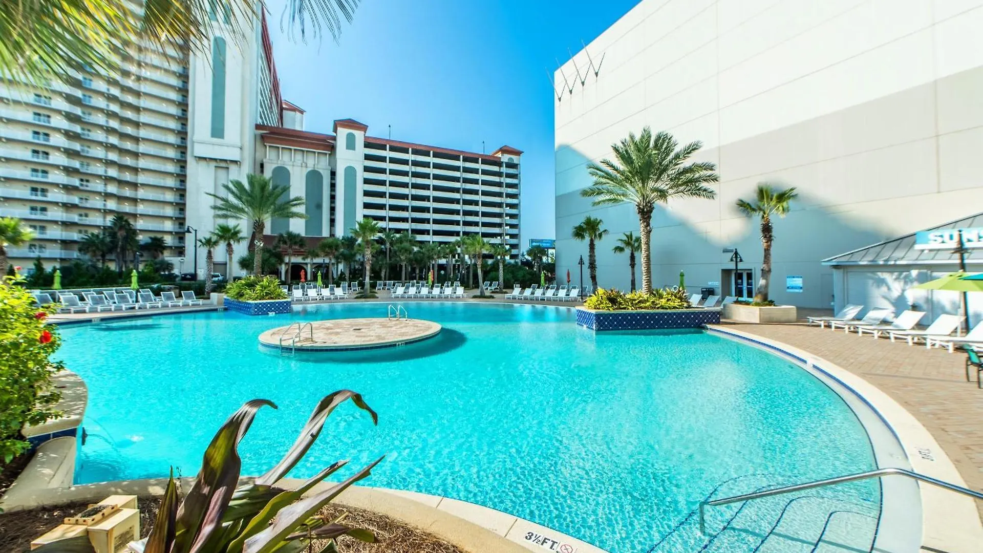 Laketown Wharf 1326 Panama City Beach 0*,  USA